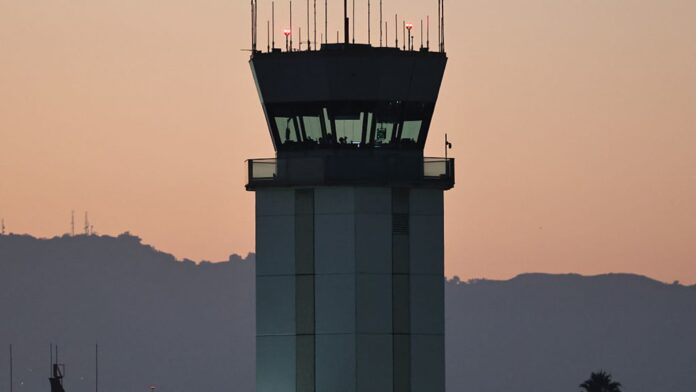 Air-traffic-control-shortages-add-to-US-flight-delays-FAA.jpeg