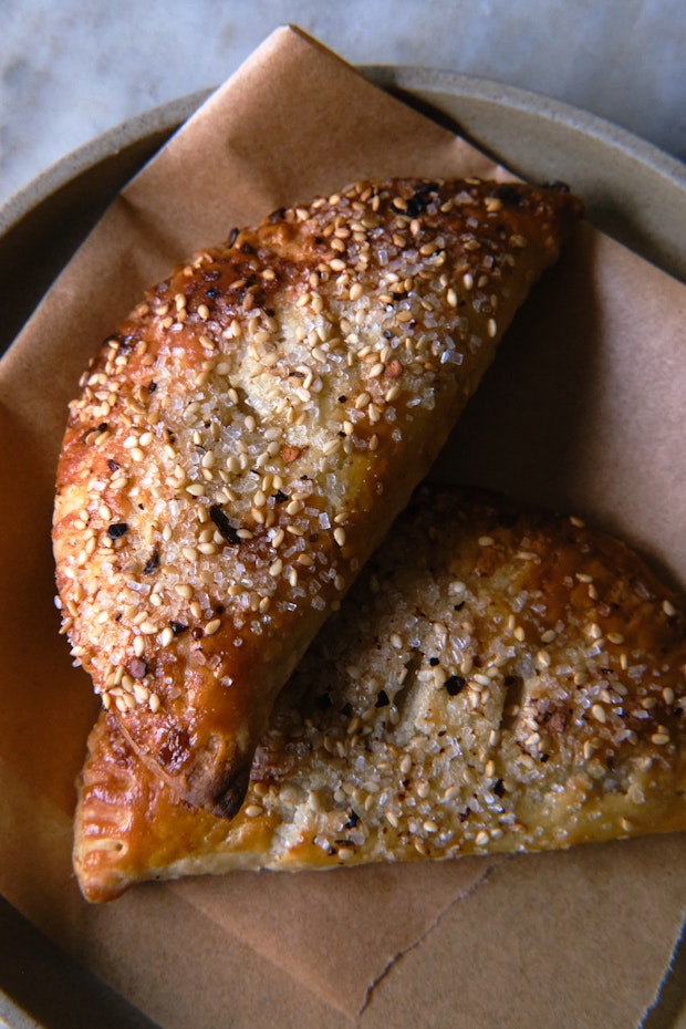 Apple-Cinnamon-Hand-Pies.jpg