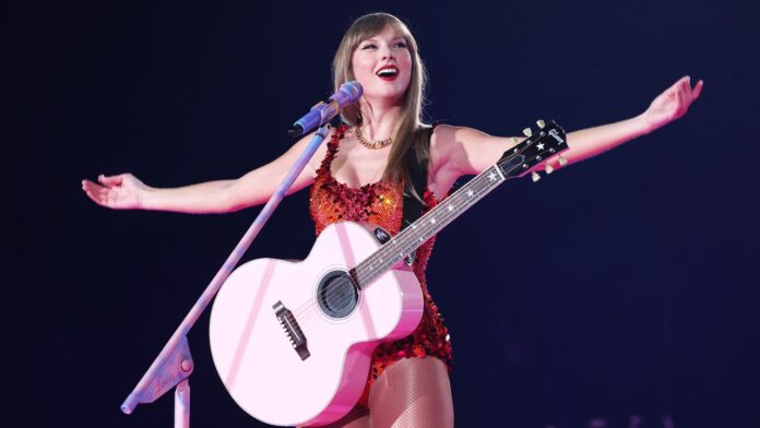 Taylor-Swift-Earns-15th-No-1-Album-With-The-Life.jpg