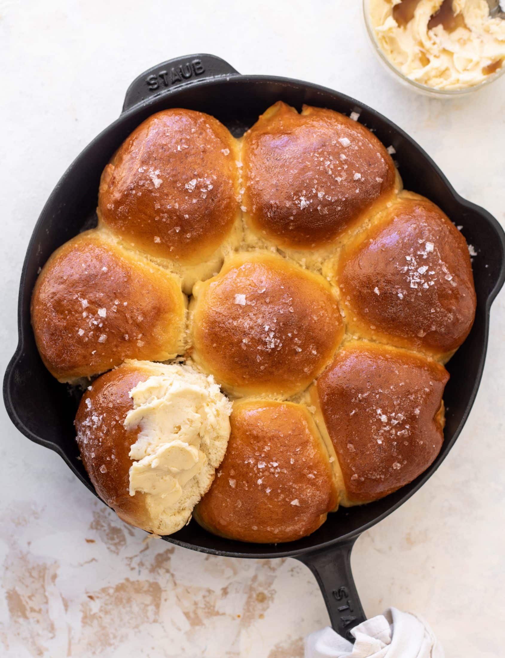 fluffy brioche dinner rolls with salted maple butter