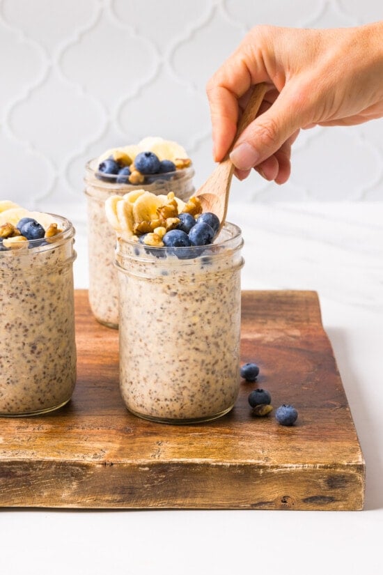 Cinnamon-Raisin Overnight Oats